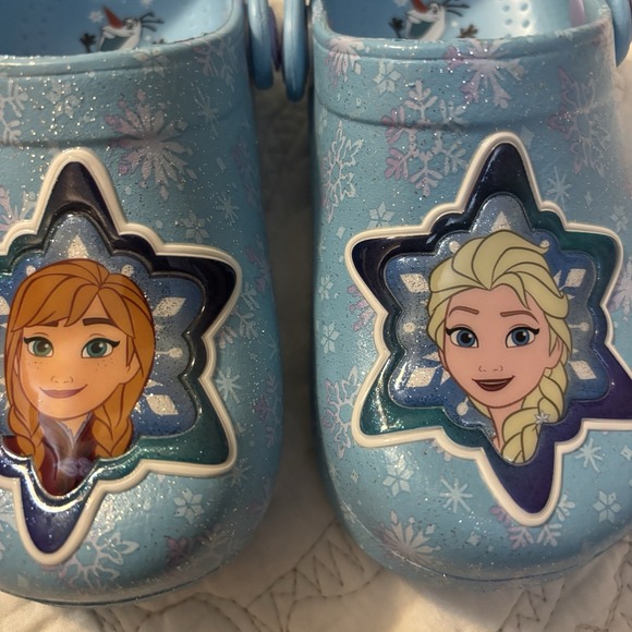 Disney's Frozen Slip On Shoes, Girls Size 7-8 Elsa Ahna Olaf Adjustable Strap - Picture 4 of 9